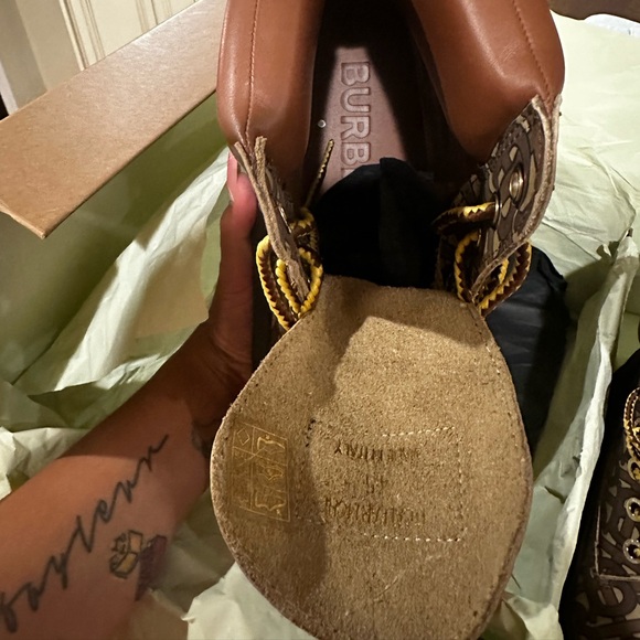 NWT men’s Burberry boots - Picture 4 of 9